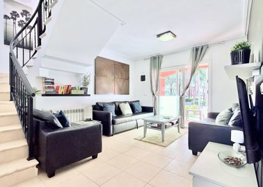 photo-17-11-25-10-38-23-scaled