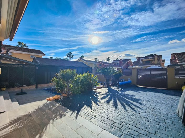 Image No.13-3 Bed Villa for sale