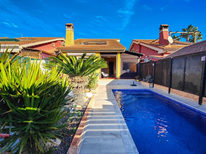 Image No.3-3 Bed Villa for sale