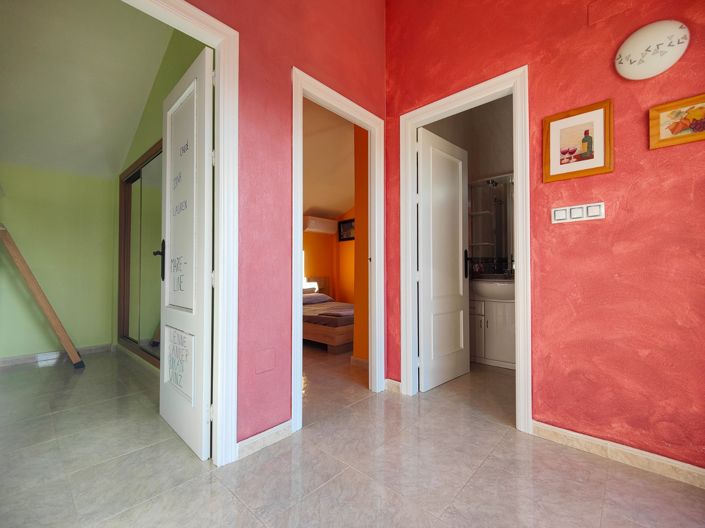 Image No.35-3 Bed Villa for sale