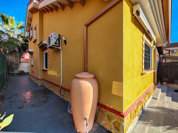 Image No.8-3 Bed Villa for sale