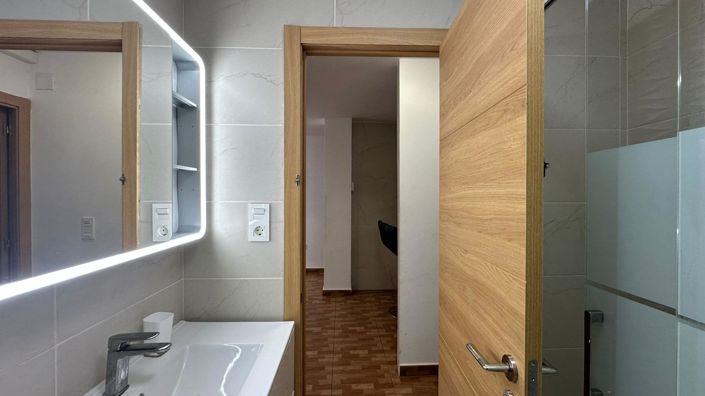 Image No.10-3 Bed Apartment for sale