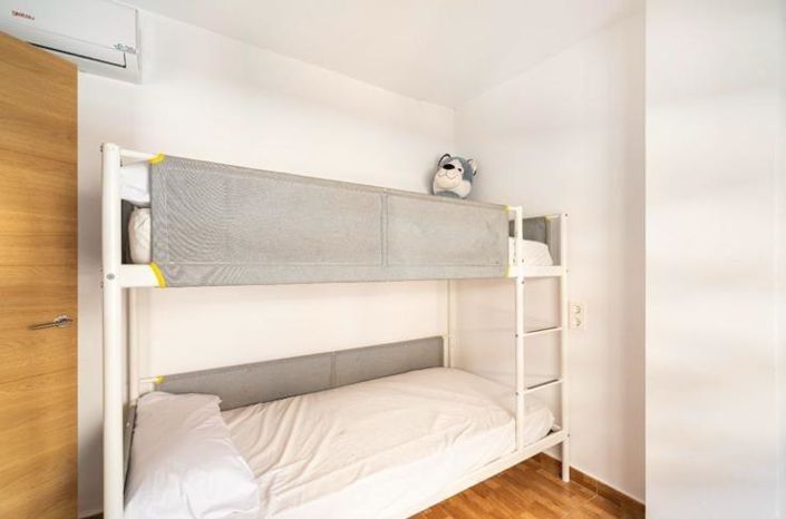 Image No.15-3 Bed Apartment for sale