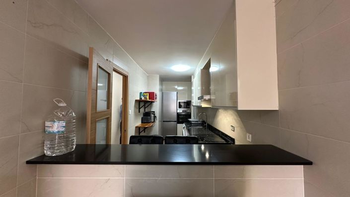 Image No.24-3 Bed Apartment for sale