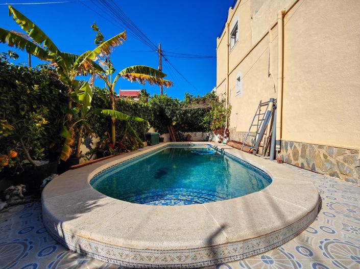 Image No.4-4 Bed Townhouse for sale