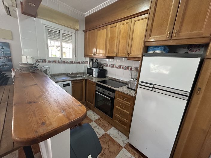 Image No.11-2 Bed Townhouse for sale