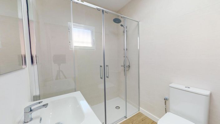 Image No.17-2 Bed Townhouse for sale