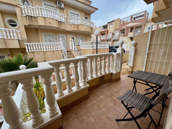 Image No.27-2 Bed Apartment for sale