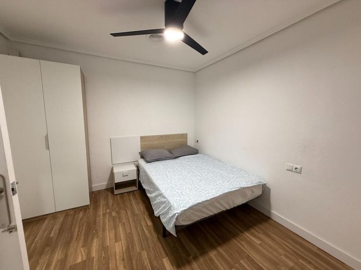 Image No.17-4 Bed Apartment for sale