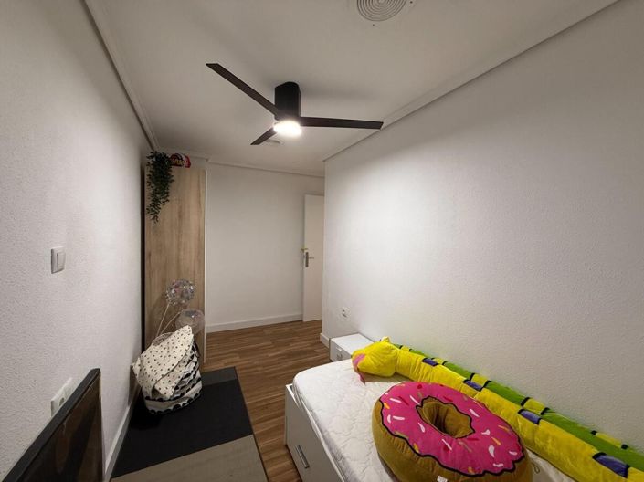 Image No.25-4 Bed Apartment for sale