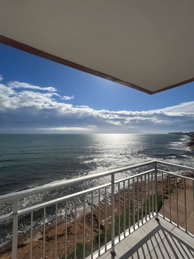 Image No.2-Appartement de 2 chambres à vendre à Torrevieja