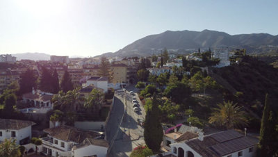 10-bb915d1cb19341576dcdc994b81ab9c5