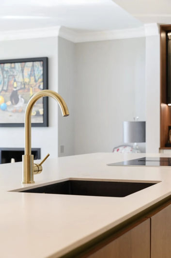 Image No.15-3 Bed Property for sale