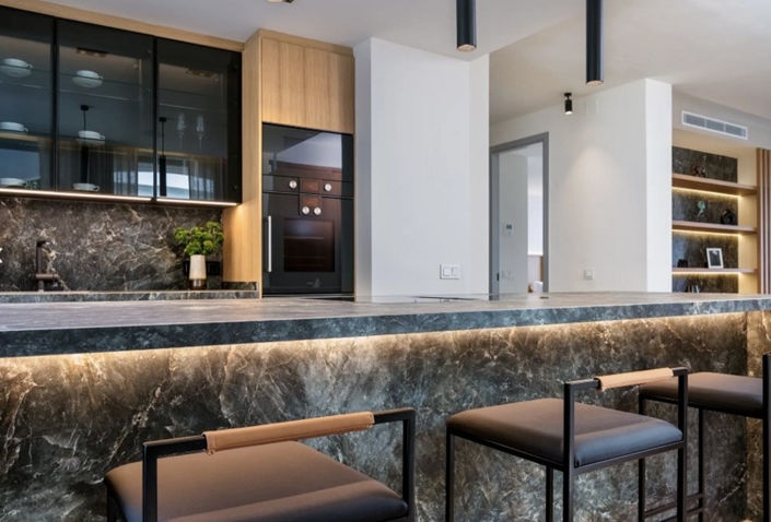 Image No.19-3 Bed Property for sale