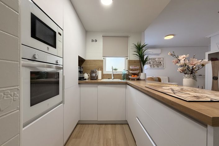 Image No.11-3 Bed Apartment for sale