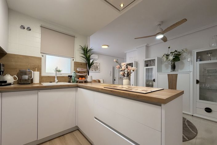 Image No.12-3 Bed Apartment for sale