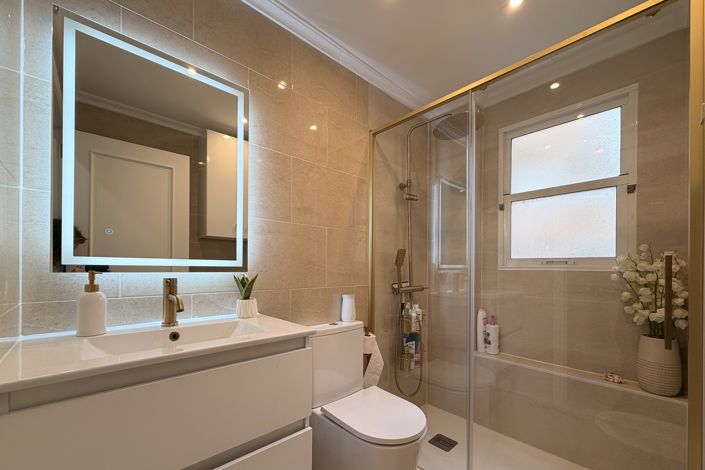 Image No.17-3 Bed Apartment for sale