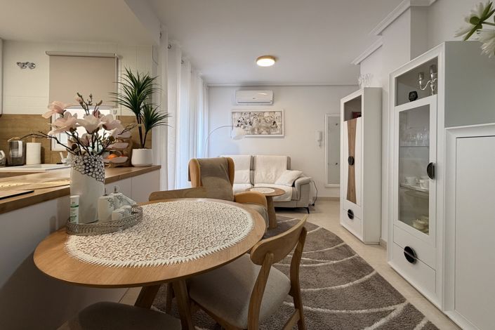 Image No.8-3 Bed Apartment for sale