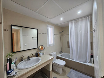 8-e64a9055bba3e77ac8aca3b893cdf826