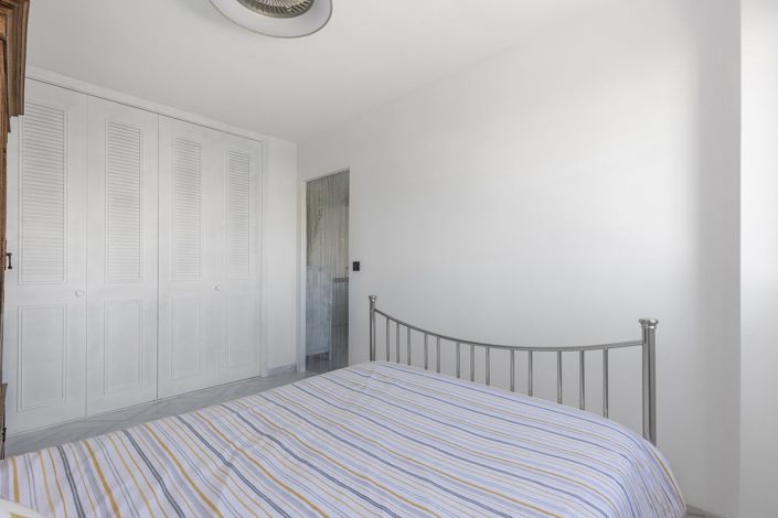 Image No.17-1 Bed Apartment for sale