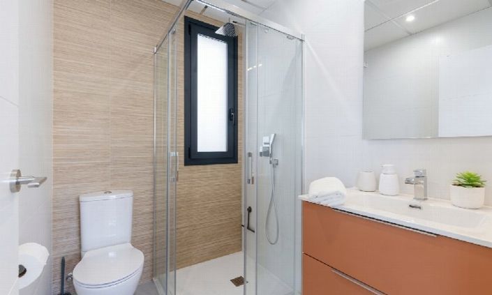 Image No.22-3 Bed Property for sale