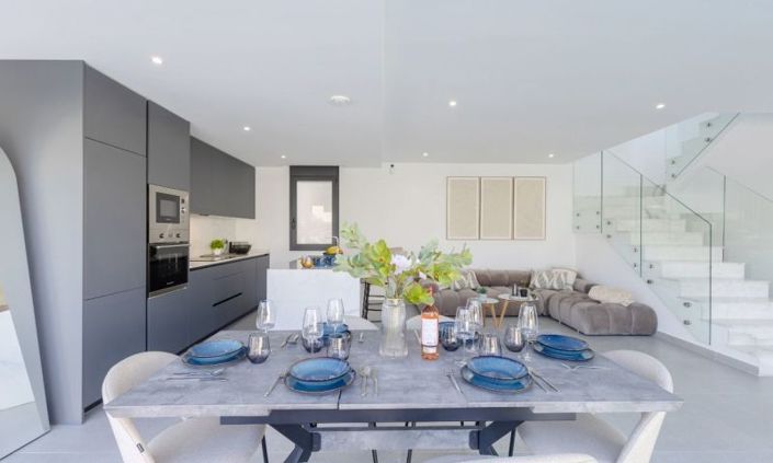 Image No.40-3 Bed Villa for sale