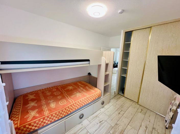 Image No.17-2 Bed Apartment for sale