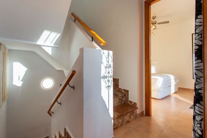 Image No.29-2 Bed Townhouse for sale