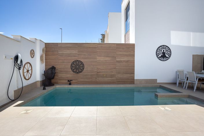 Image No.47-3 Bed Villa for sale