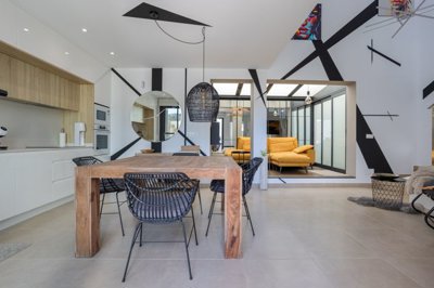 o1jhb8p44ooo67jj1vgldk517032