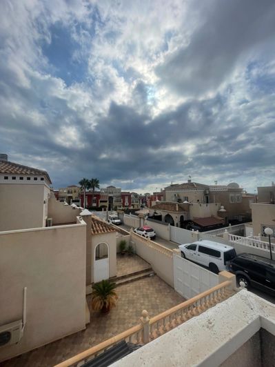 Image No.16-3 Bed House for sale