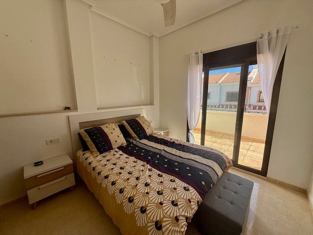 Image No.24-3 Bed Townhouse for sale