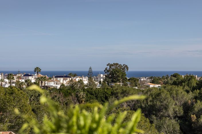 Image No.40-3 Bed Apartment for sale