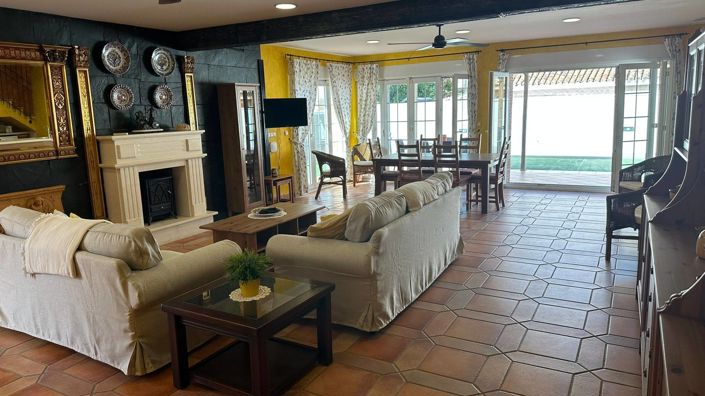 Image No.17-4 Bed Villa for sale