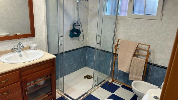 Image No.38-4 Bed Villa for sale