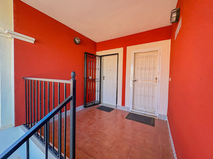 Image No.3-Appartement de 2 chambres à vendre à Los Altos