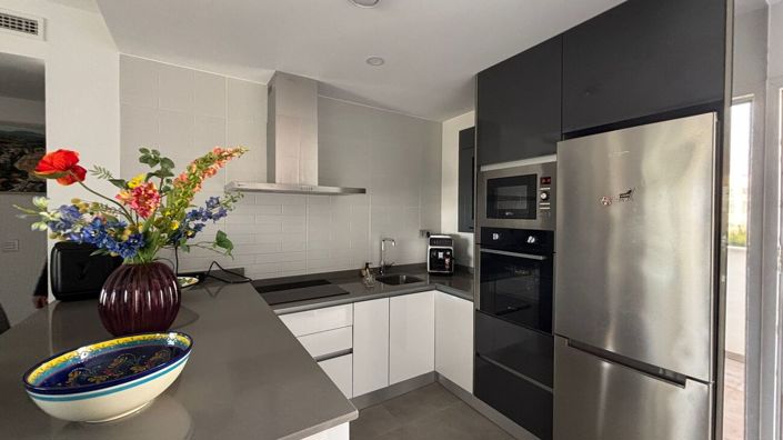 Image No.6-2 Bed Property for sale