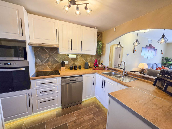 Image No.7-2 Bed Apartment for sale