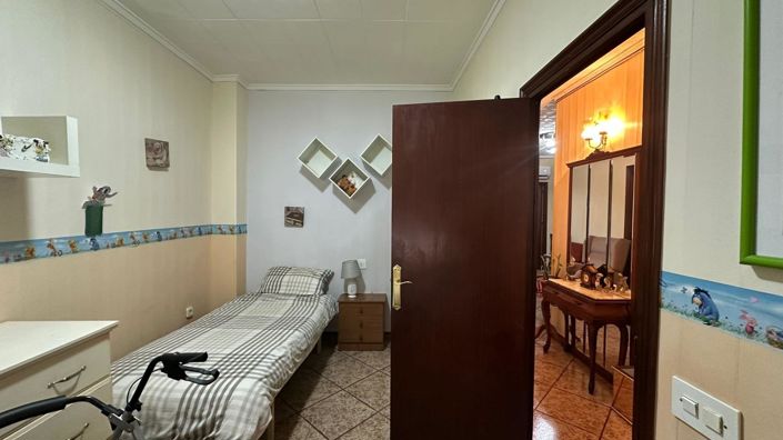 Image No.18-4 Bed Apartment for sale