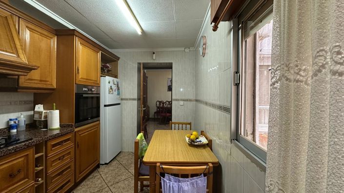 Image No.28-4 Bed House for sale