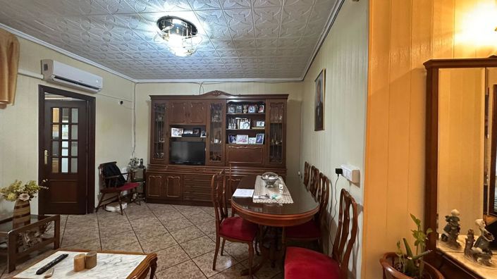 Image No.4-4 Bed Apartment for sale