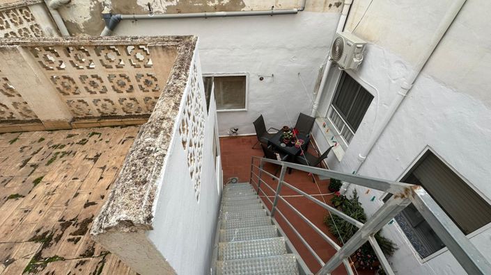 Image No.40-7 Bed Apartment for sale