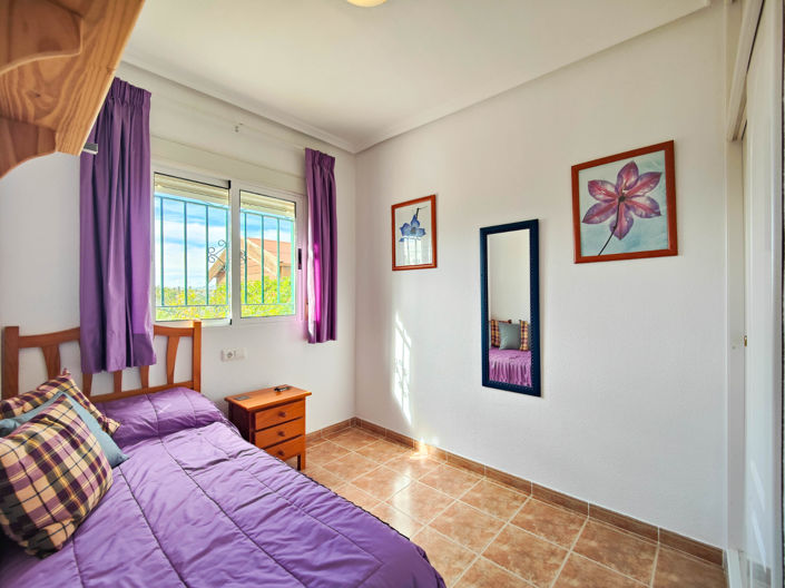 Image No.25-3 Bed Townhouse for sale