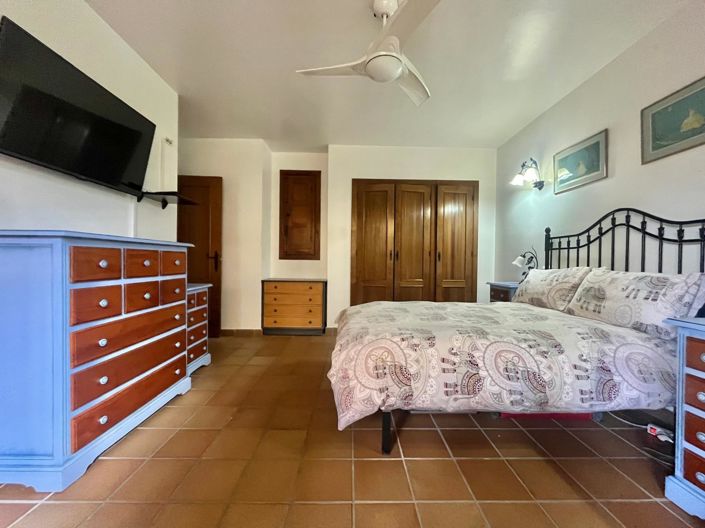 Image No.24-2 Bed Bungalow for sale