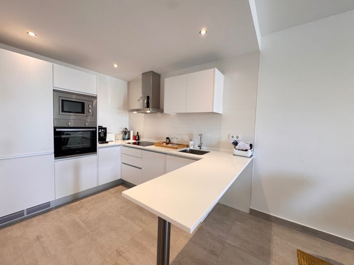 Image No.13-3 Bed Apartment for sale