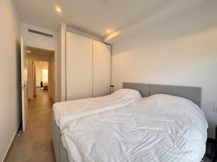 Image No.20-3 Bed Apartment for sale