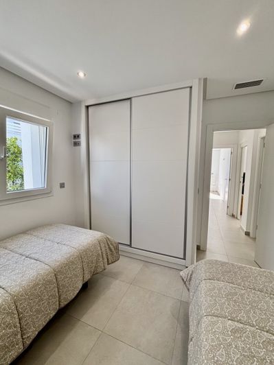 Image No.13-3 Bed Villa for sale