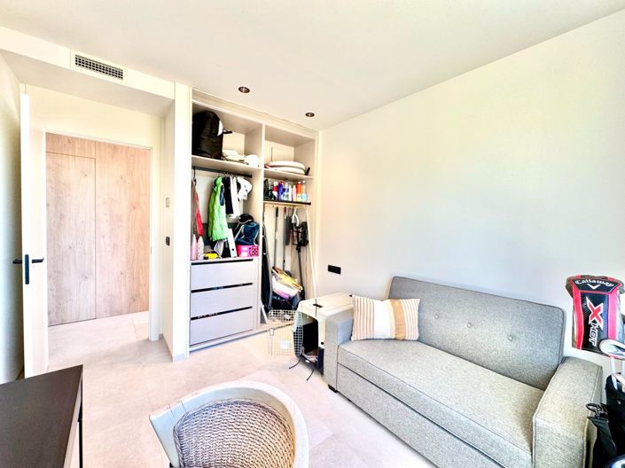 Image No.17-3 Bed Apartment for sale