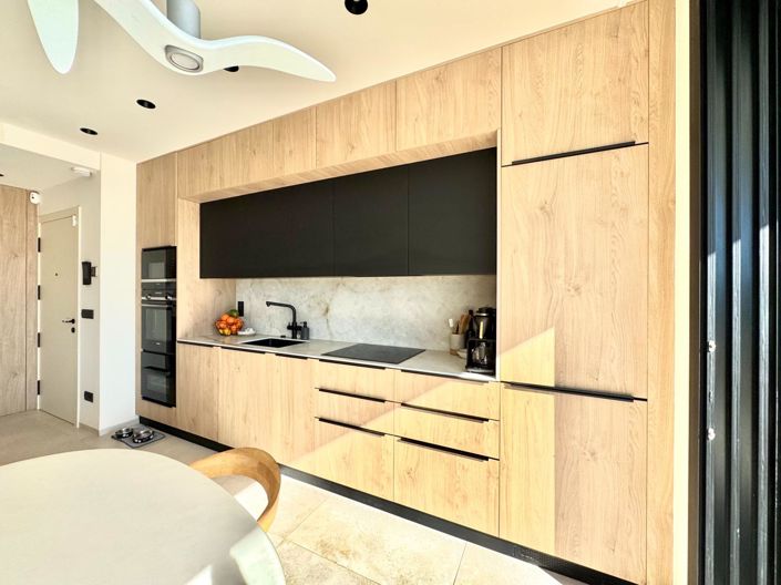 Image No.20-3 Bed Apartment for sale