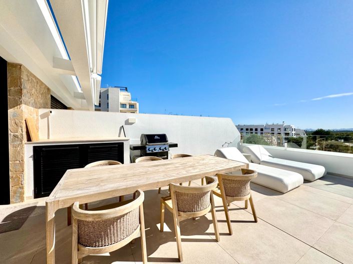 Image No.22-3 Bed Apartment for sale